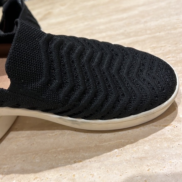 Dunes memory foam sneakers black size 6 New - Picture 4 of 7